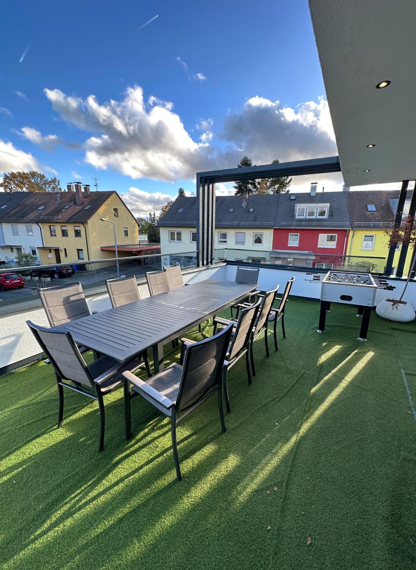 Dayyounglife Mit Terrasse Grill Parkplatz Norimberga Esterno foto